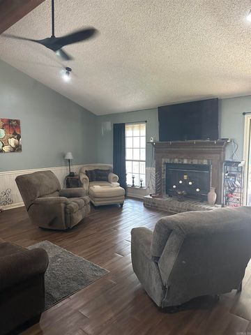 27 POINTER Drive, Little Rock, AR 72202