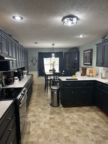 27 POINTER Drive, Little Rock, AR 72202