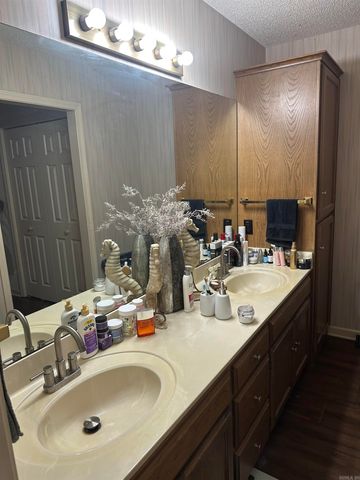 27 POINTER Drive, Little Rock, AR 72202