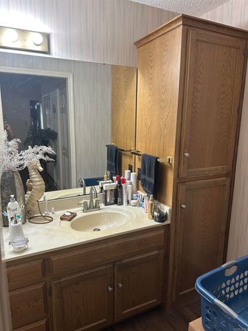 27 POINTER Drive, Little Rock, AR 72202