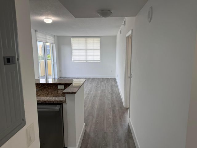 215 SW 42ND Avenue 601, Miami, FL 33134