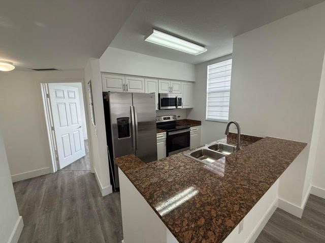 215 SW 42ND Avenue 601, Miami, FL 33134