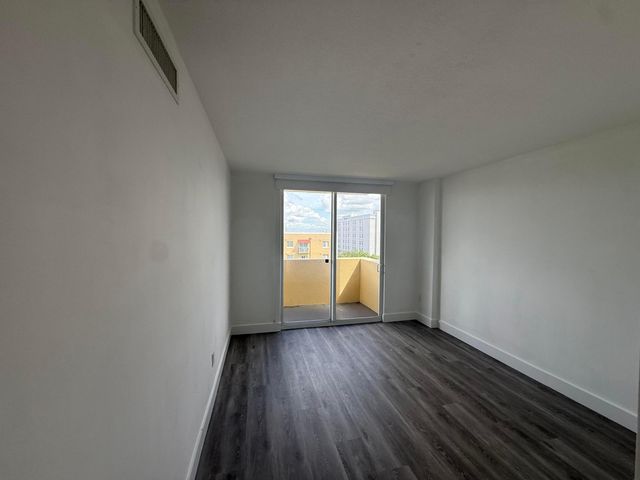 215 SW 42ND Avenue 601, Miami, FL 33134