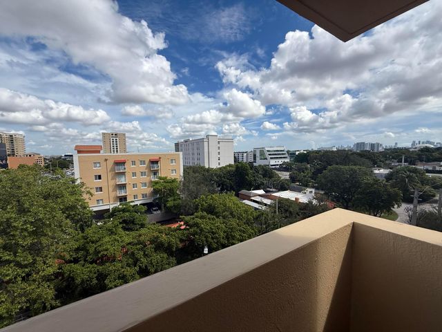 215 SW 42ND Avenue 601, Miami, FL 33134