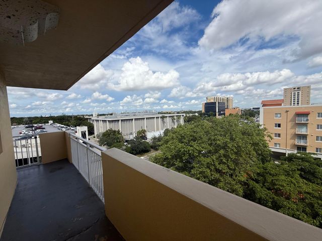 215 SW 42ND Avenue 601, Miami, FL 33134