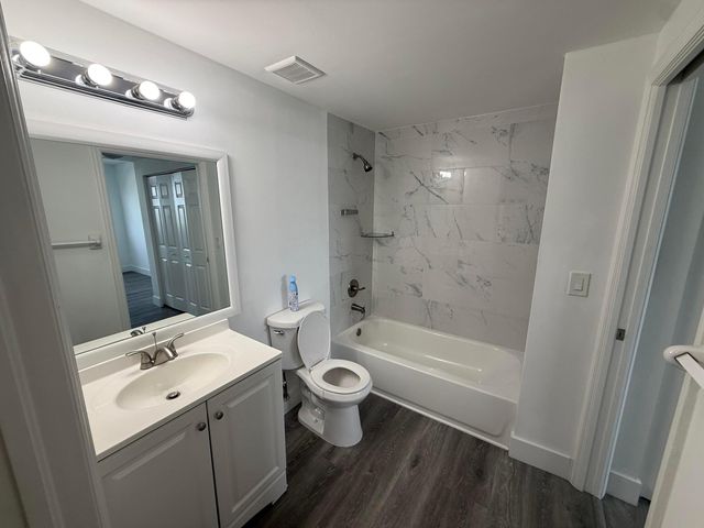 215 SW 42ND Avenue 601, Miami, FL 33134