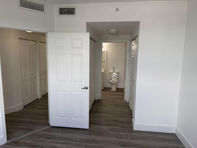 215 SW 42ND Avenue 601, Miami, FL 33134
