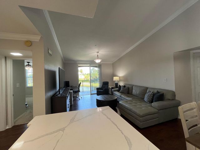 15135 Michelangelo Boulevard 306, Delray Beach, FL 33446