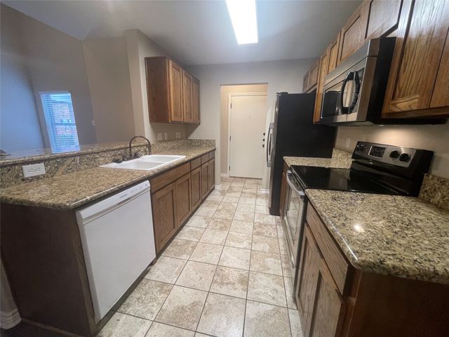 3829 Branch Way, Benbrook, TX 76116