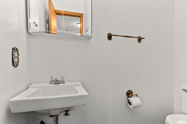 5535 W SIOUX Trail, Peoria, IL 61607