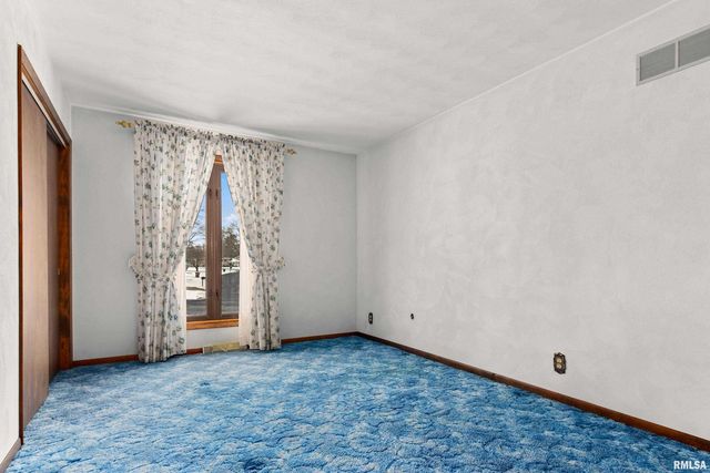 5535 W SIOUX Trail, Peoria, IL 61607