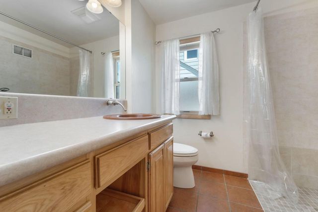 2840 N 86th STREET, Milwaukee, WI 53222