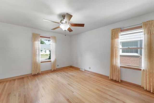 2840 N 86th STREET, Milwaukee, WI 53222