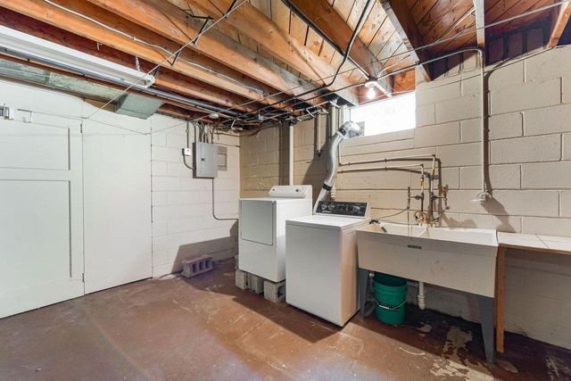 2840 N 86th STREET, Milwaukee, WI 53222