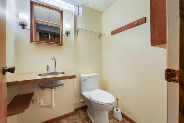 2840 N 86th STREET, Milwaukee, WI 53222
