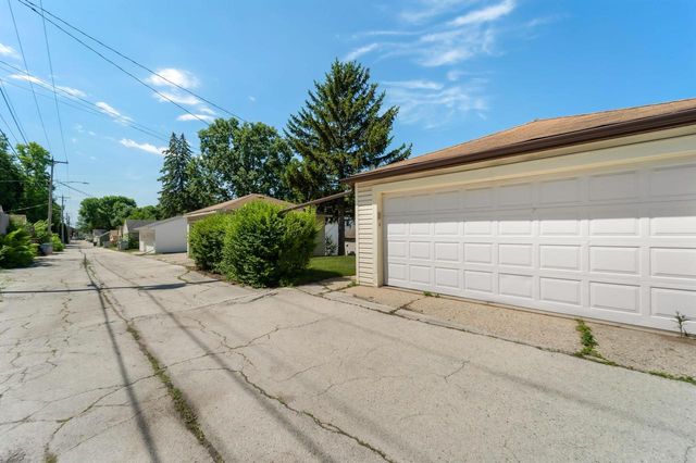 2840 N 86th STREET, Milwaukee, WI 53222
