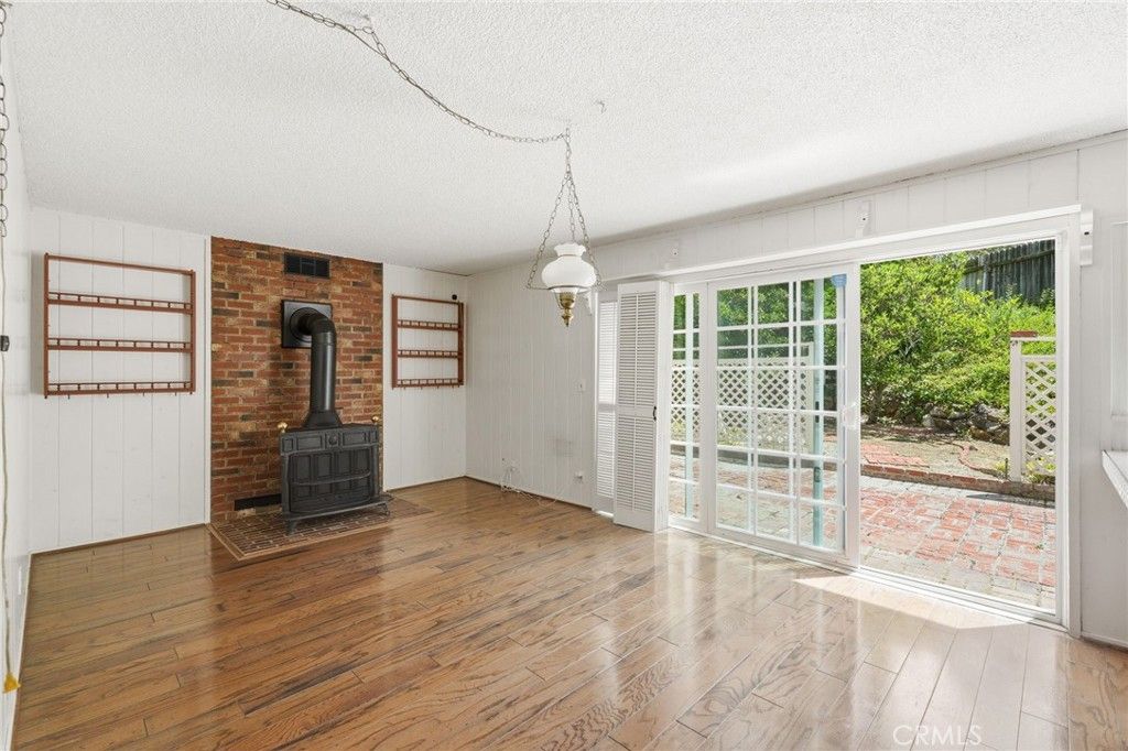 Image 11 of property listing at 4018 Joelton Drive, Agoura Hills, CA 91301