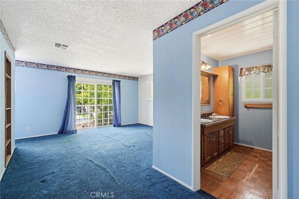 Image 16 of property listing at 4018 Joelton Drive, Agoura Hills, CA 91301
