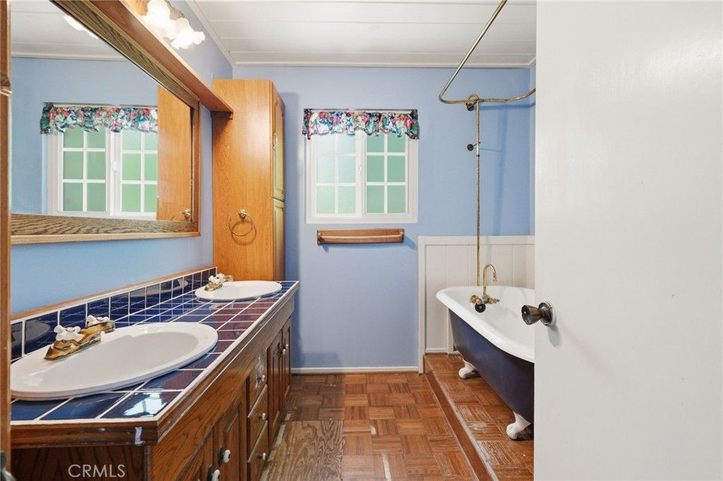 Image 17 of property listing at 4018 Joelton Drive, Agoura Hills, CA 91301
