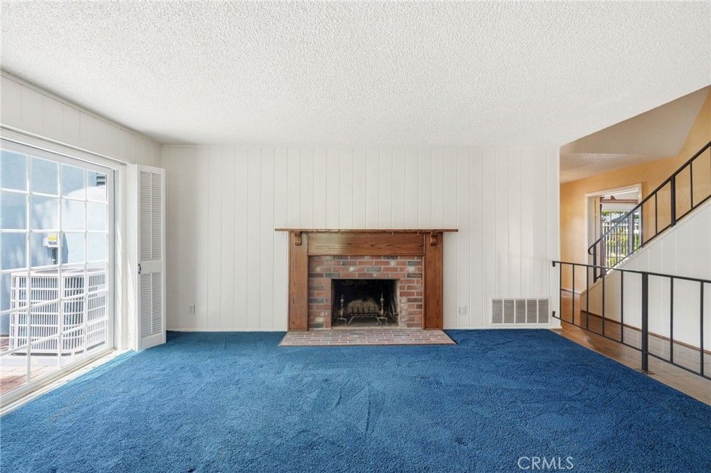 Image 4 of property listing at 4018 Joelton Drive, Agoura Hills, CA 91301
