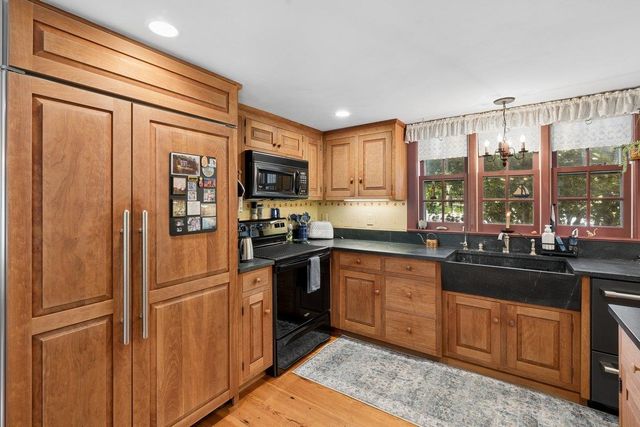 1 Old Jailhouse Road, Amherst, NH 03031