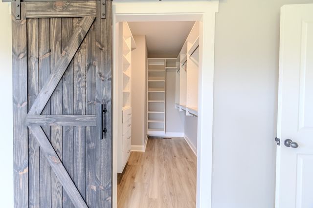 213 Harvest Moon Dr, Clarksville, TN 37043