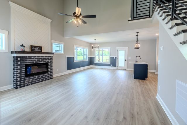 213 Harvest Moon Dr, Clarksville, TN 37043