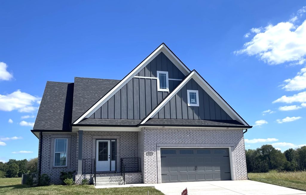 213 Harvest Moon Dr, Clarksville, TN 37043