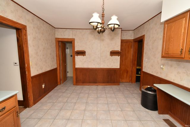 105 N Van Buren Avenue, Fowler, IN 47944