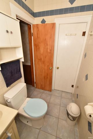 105 N Van Buren Avenue, Fowler, IN 47944