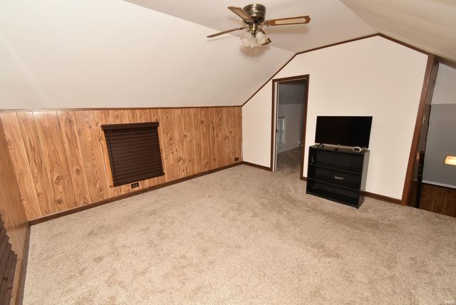 105 N Van Buren Avenue, Fowler, IN 47944