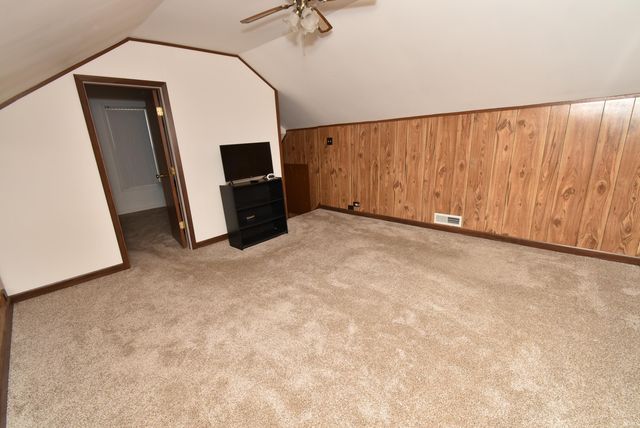 105 N Van Buren Avenue, Fowler, IN 47944