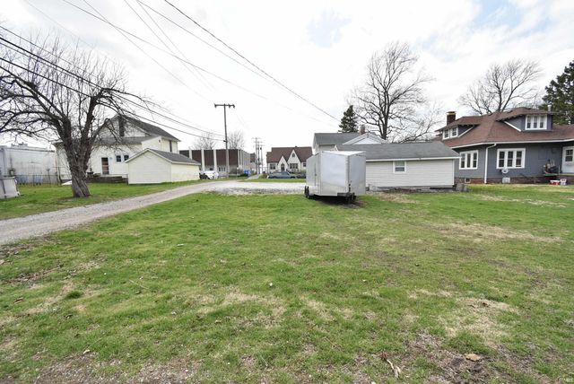 105 N Van Buren Avenue, Fowler, IN 47944
