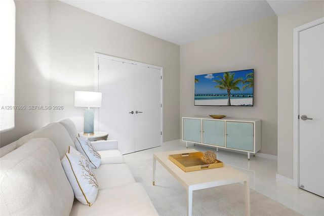 851 NE 1st Ave 3711, Miami, FL 33132