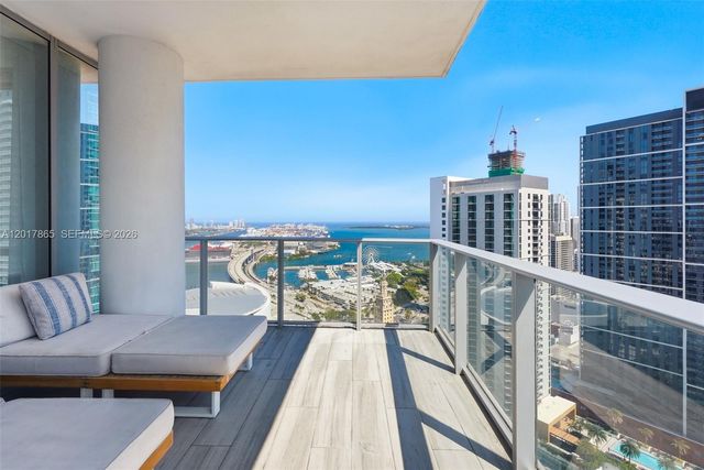 851 NE 1st Ave 3711, Miami, FL 33132