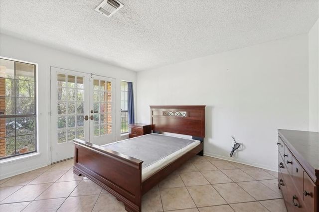 1625 Lindenwood Drive, Orange, TX 77630