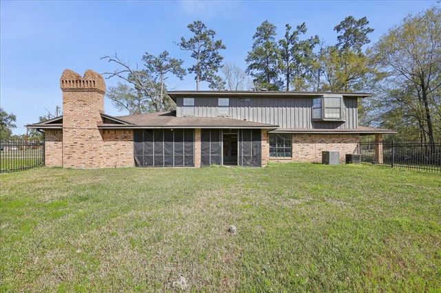 1625 Lindenwood Drive, Orange, TX 77630