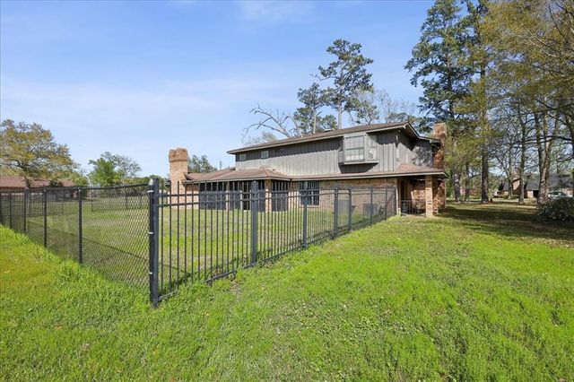 1625 Lindenwood Drive, Orange, TX 77630