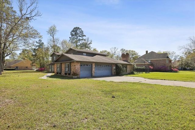1625 Lindenwood Drive, Orange, TX 77630
