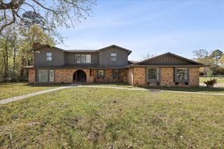 1625 Lindenwood Drive, Orange, TX 77630