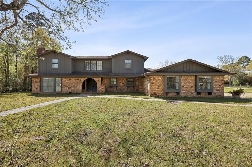 1625 Lindenwood Drive, Orange, TX 77630