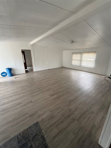 118 Happy Trail Court, Rhome, TX 76078