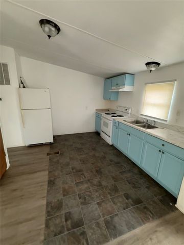 118 Happy Trail Court, Rhome, TX 76078