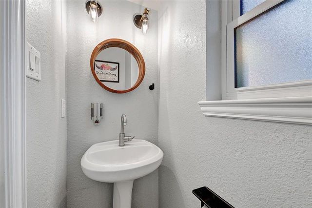 14419 Ravenhurst Lane, Houston, TX 77070