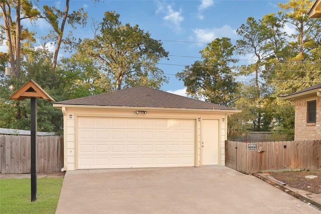 14419 Ravenhurst Lane, Houston, TX 77070