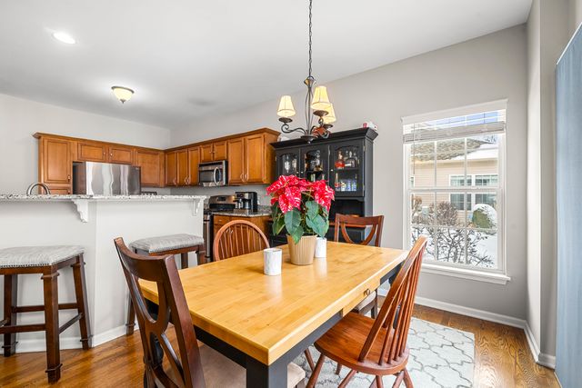 1220 Sears Circle, Elburn, IL 60119