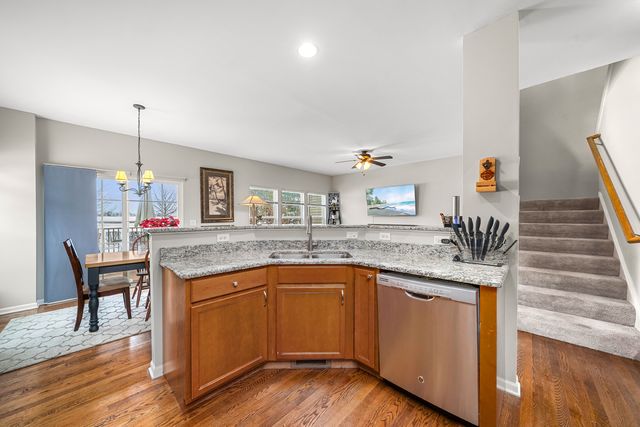 1220 Sears Circle, Elburn, IL 60119