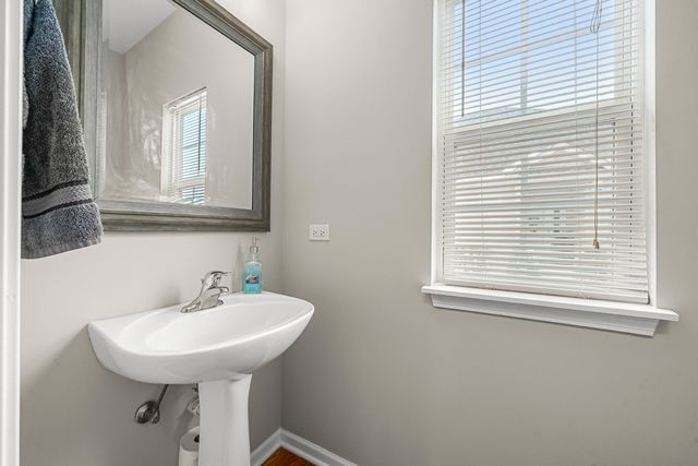 1220 Sears Circle, Elburn, IL 60119