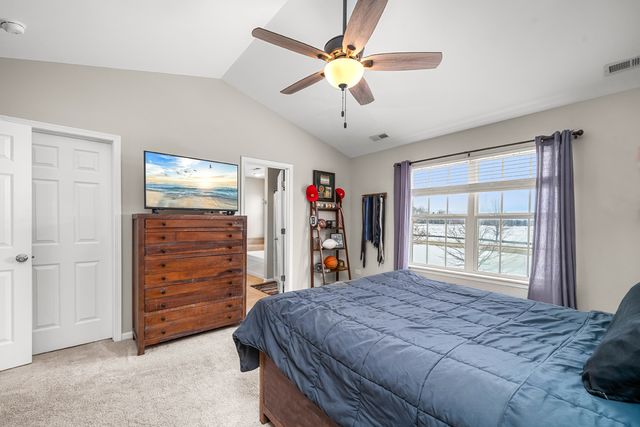 1220 Sears Circle, Elburn, IL 60119