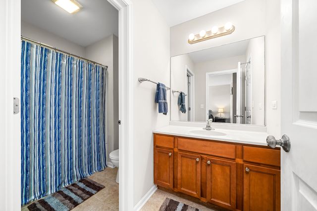 1220 Sears Circle, Elburn, IL 60119